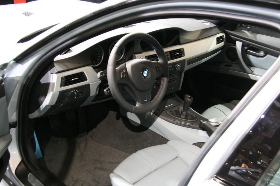  BMW M3 Sedan 2008 года  (фото 35 из 85)